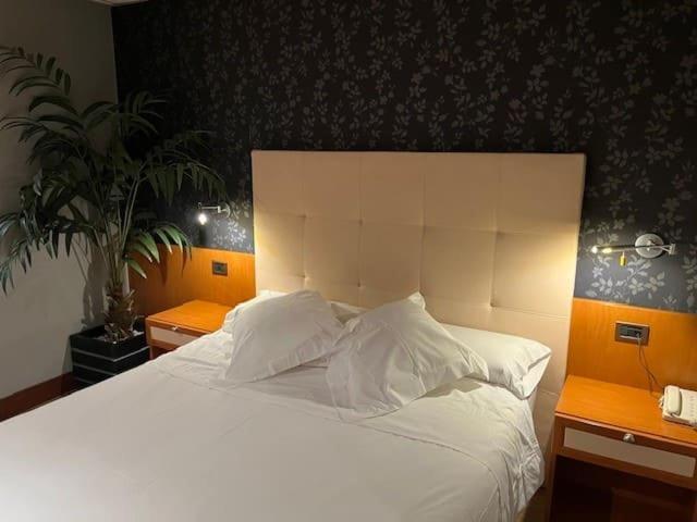 Coto Real Hotel Rabade Bagian luar foto